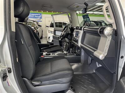 2007 Toyota FJ Cruiser TRD LOW MILEAGE 93K RUST FREE  GREAT SHAPE 4WD RR DEFF LOCK - Photo 25 - Portland, OR 97267
