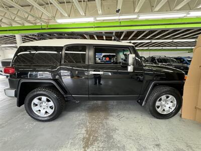 2007 Toyota FJ Cruiser TRD OFF-ROAD 6 SPEED MANUAL  Factory Rear Differential Lock. - Photo 4 - Portland, OR 97267