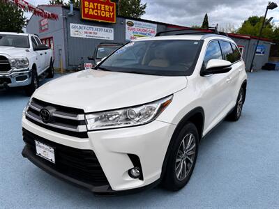 2019 Toyota Highlander XLE ONE OWNER ONLY 89K MILES GREAT SERVICE RECORD  8 PASSENGERS CONDITION GREAT COLOR SUV