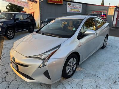 2016 Toyota Prius Three  LOW MILES 54K  GAS SAVER CLEAN TITLE Hatchback