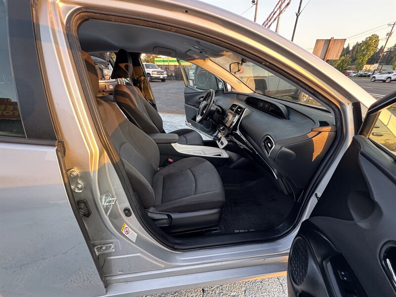 2016 Toyota Prius Three  LOW MILES 54K  GAS SAVER CLEAN TITLE - Photo 11 - Portland, OR 97267