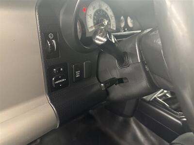 2007 Toyota FJ Cruiser TRD 4WD RUST FREE  6 SPEED GREAT SERVICE RECORDS - Photo 18 - Portland, OR 97267