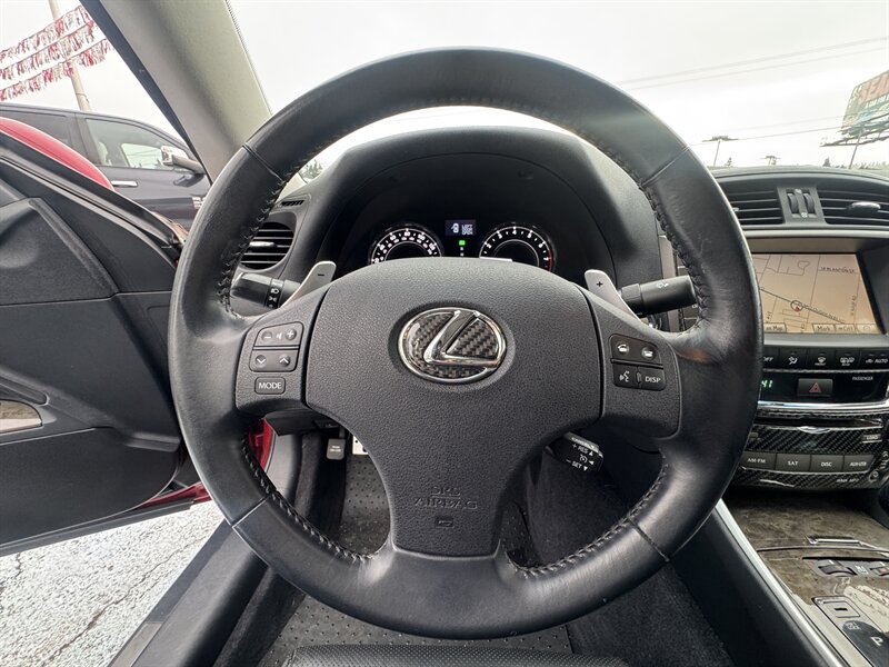 2010 Lexus IS 350C  ONE OWNER LOW MILES 51K CLEAN TITLE - Photo 11 - Portland, OR 97267