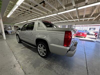 2011 Cadillac Escalade EXT Luxury   - Photo 3 - Portland, OR 97267