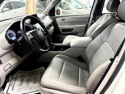 2009 Honda Pilot Touring w/Navi AWD  ONE OWNER LOW MILEAGE - Photo 10 - Portland, OR 97267