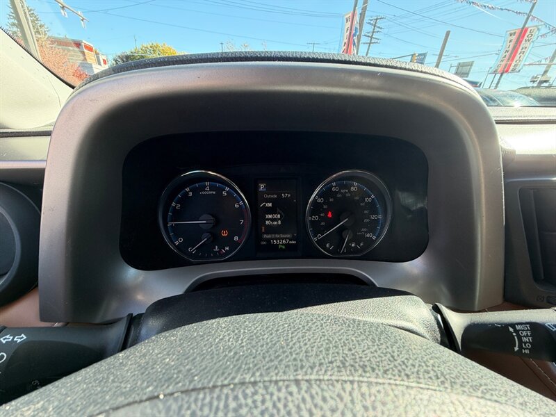 2017 Toyota RAV4 Platinum   - Photo 17 - Cleveland, OH 44111