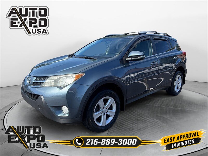 2013 Toyota RAV4 XLE  