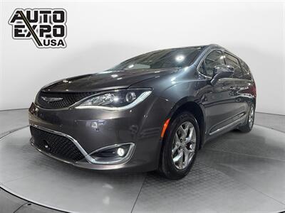 2017 Chrysler Pacifica Limited Van
