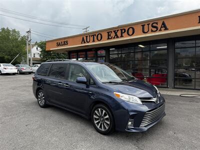 2018 Toyota Sienna XLE Premium 7-Passenger Minivan