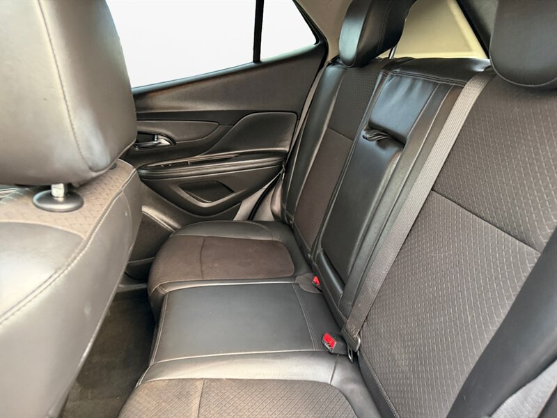 2019 Buick Encore Preferred   - Photo 13 - Cleveland, OH 44111
