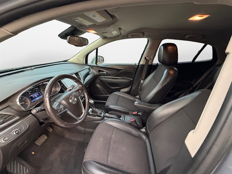 2019 Buick Encore Preferred   - Photo 9 - Cleveland, OH 44111
