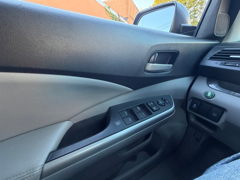 2014 Honda CR-V EX-L   - Photo 16 - Cleveland, OH 44111