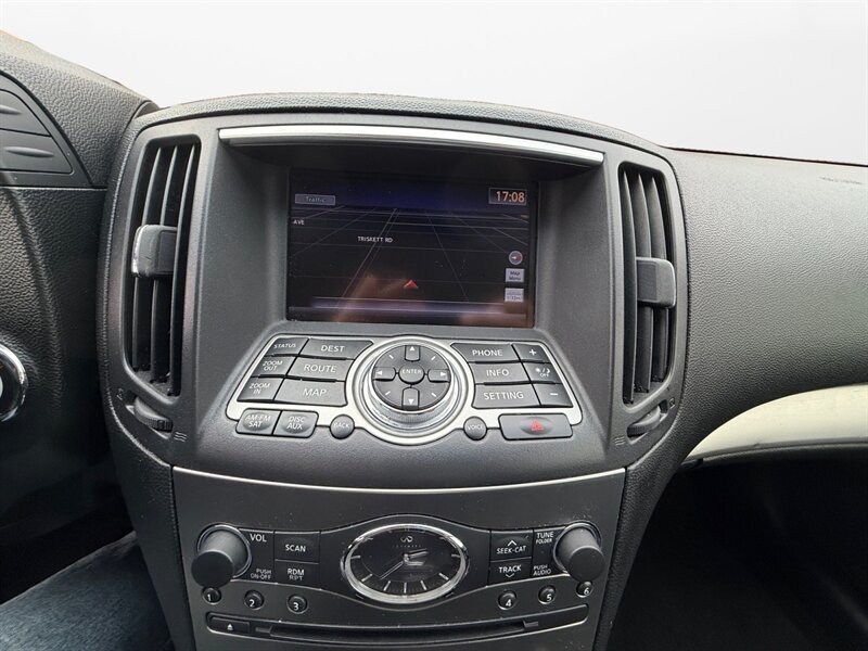 2013 INFINITI G37 X   - Photo 13 - Cleveland, OH 44111