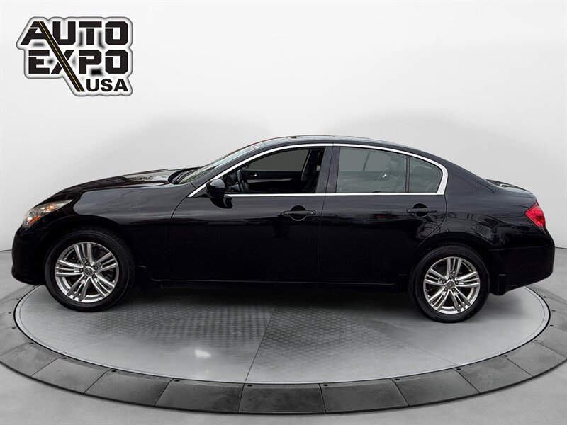 2013 INFINITI G37 X   - Photo 2 - Cleveland, OH 44111