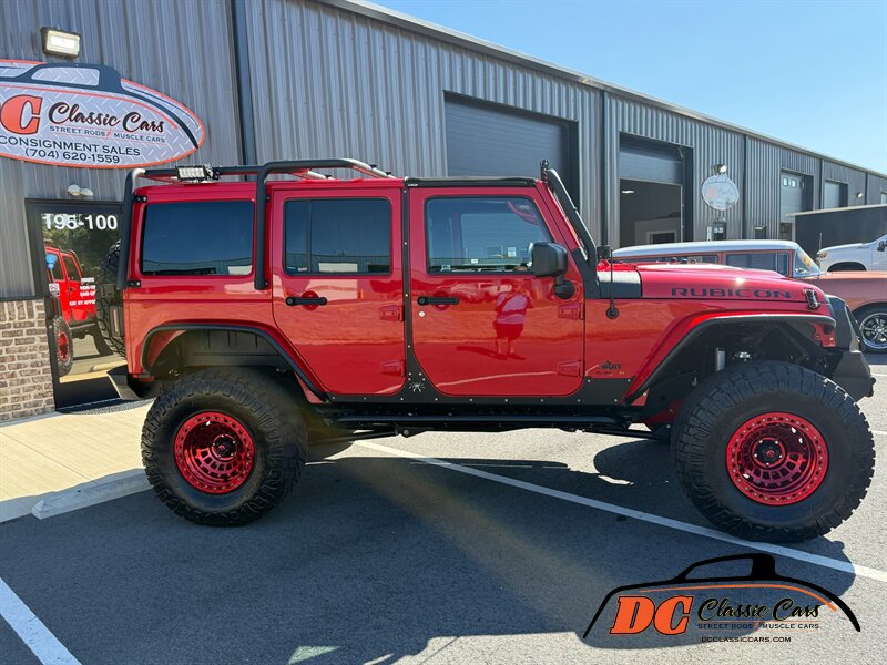 2015 Jeep Wrangler Unlimited Rubicon   - Photo 13 - Mooresville, NC 28115