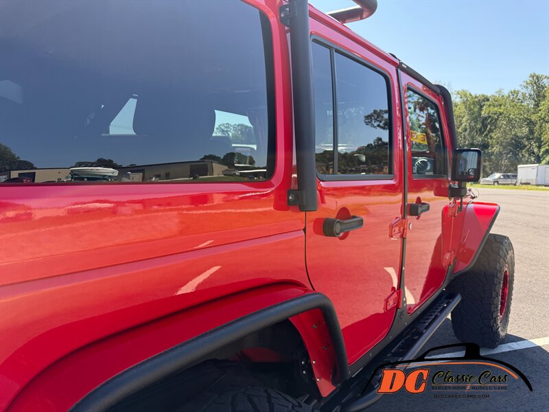 2015 Jeep Wrangler Unlimited Rubicon   - Photo 24 - Mooresville, NC 28115