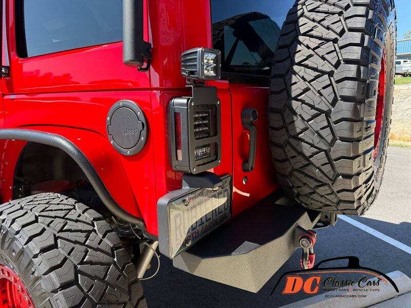 2015 Jeep Wrangler Unlimited Rubicon   - Photo 21 - Mooresville, NC 28115
