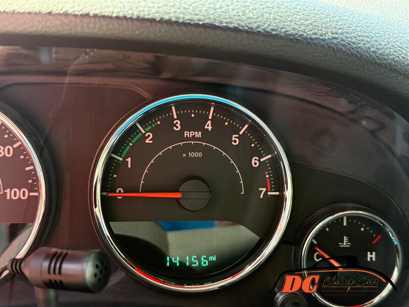 2015 Jeep Wrangler Unlimited Rubicon   - Photo 37 - Mooresville, NC 28115