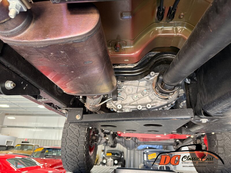 2015 Jeep Wrangler Unlimited Rubicon   - Photo 87 - Mooresville, NC 28115