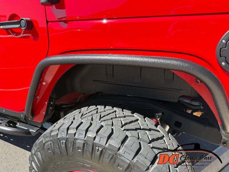 2015 Jeep Wrangler Unlimited Rubicon   - Photo 19 - Mooresville, NC 28115