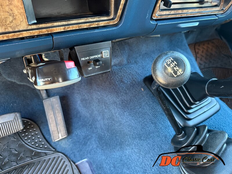 1985 Ford Bronco XLT - Photo 37 - Mooresville, NC 28115