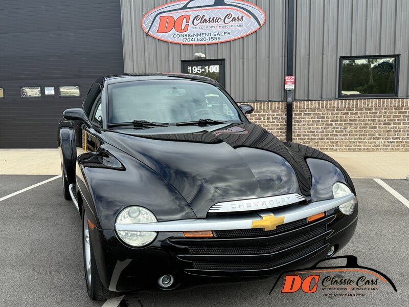 2004 Chevrolet SSR LS - Photo 1 - Mooresville, NC 28115