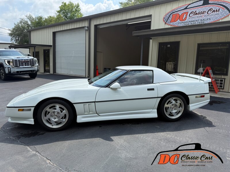 1990 Chevrolet Corvette C-4   - Photo 1 - Mooresville, NC 28115