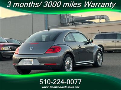 2013 Volkswagen Beetle-Classic 2.5L PZEV 2dr Coupe 6A   - Photo 10 - Hayward, CA 94544