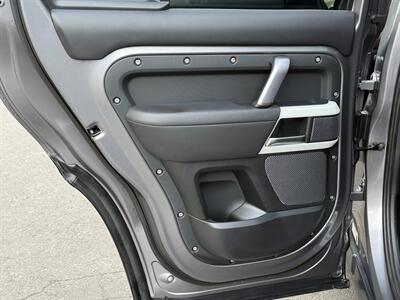 2021 Land Rover Defender 110 X-Dynamic HSE - Photo 11 - Bend, OR 97702