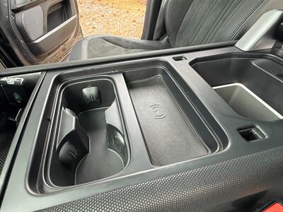 2023 Land Rover Defender 110 Carpathian Edition   - Photo 27 - Bend, OR 97702