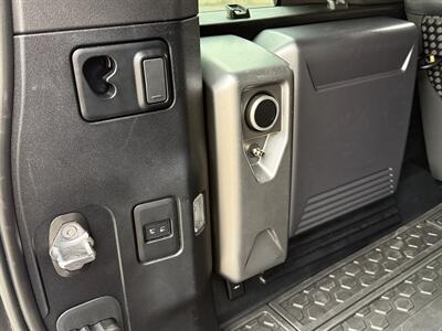 2023 Land Rover Defender 110 Carpathian Edition   - Photo 17 - Bend, OR 97702