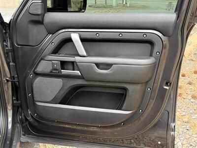 2023 Land Rover Defender 110 Carpathian Edition   - Photo 12 - Bend, OR 97702