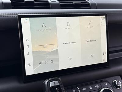 2023 Land Rover Defender 110 Carpathian Edition   - Photo 22 - Bend, OR 97702