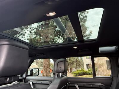 2023 Land Rover Defender 110 Carpathian Edition   - Photo 34 - Bend, OR 97702