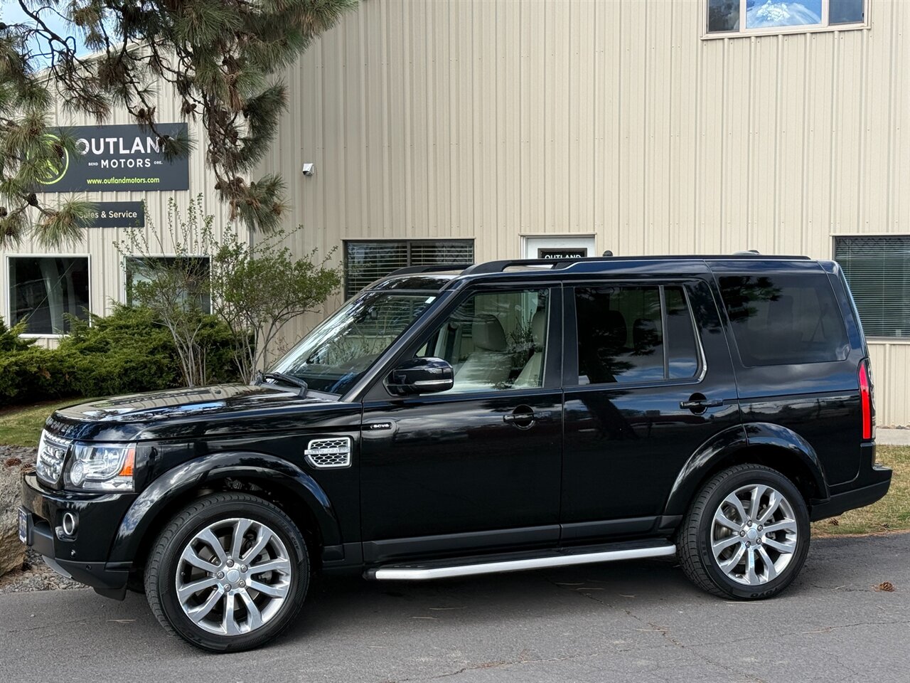 2016 Land Rover LR4 HSE LUX   - Photo 1 - Bend, OR 97702