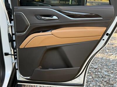 2021 Cadillac Escalade Premium Luxury   - Photo 13 - Bend, OR 97702