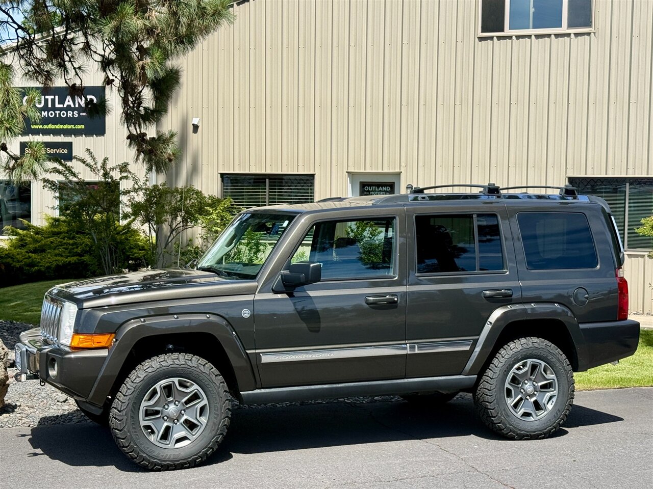 2006 Jeep Commander Limited   - Photo 1 - Bend, OR 97702
