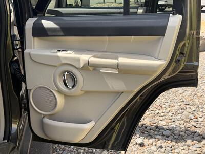 2006 Jeep Commander Limited   - Photo 12 - Bend, OR 97702