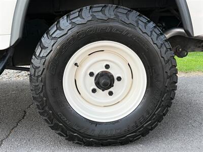 1993 Land Rover Defender 110 NAS #378/500 - Photo 72 - Bend, OR 97702