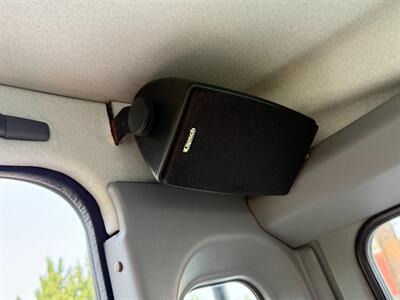 1993 Land Rover Defender 110 NAS #378/500 - Photo 31 - Bend, OR 97702