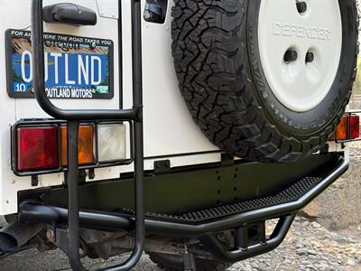 1993 Land Rover Defender 110 NAS #378/500 - Photo 9 - Bend, OR 97702