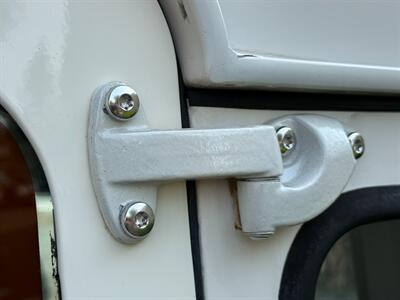 1993 Land Rover Defender 110 NAS #378/500 - Photo 102 - Bend, OR 97702