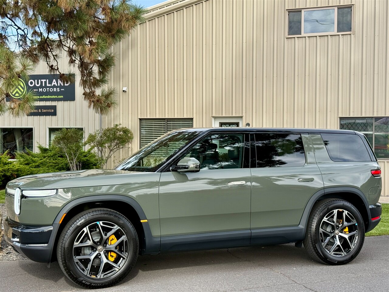 2027 Rivian R2 Performance, Launch Edition   - Photo 1 - Bend, OR 97702