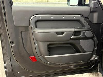 2023 Land Rover Defender 90 Carpathian Edition   - Photo 10 - Bend, OR 97702