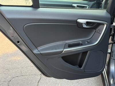 2018 Volvo S60 T5 Dynamic   - Photo 10 - Bend, OR 97702