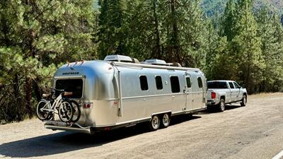 2018 Airstream Classic 33FBQ - Photo 3 - Bend, OR 97702