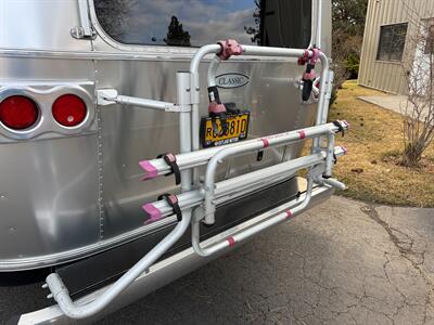 2018 Airstream Classic 33FBQ - Photo 17 - Bend, OR 97702