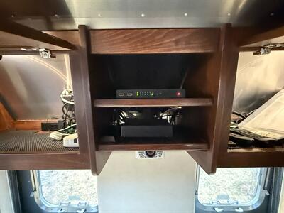 2018 Airstream Classic 33FBQ - Photo 49 - Bend, OR 97702
