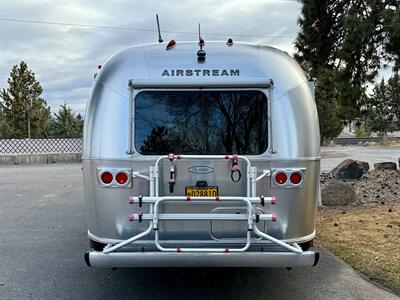 2018 Airstream Classic 33FBQ - Photo 7 - Bend, OR 97702