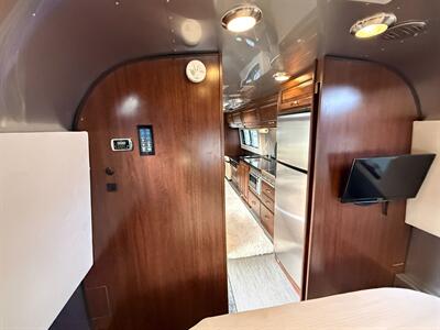 2018 Airstream Classic 33FBQ - Photo 31 - Bend, OR 97702